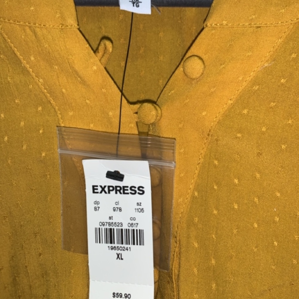 Express Top - Picture 2 of 5